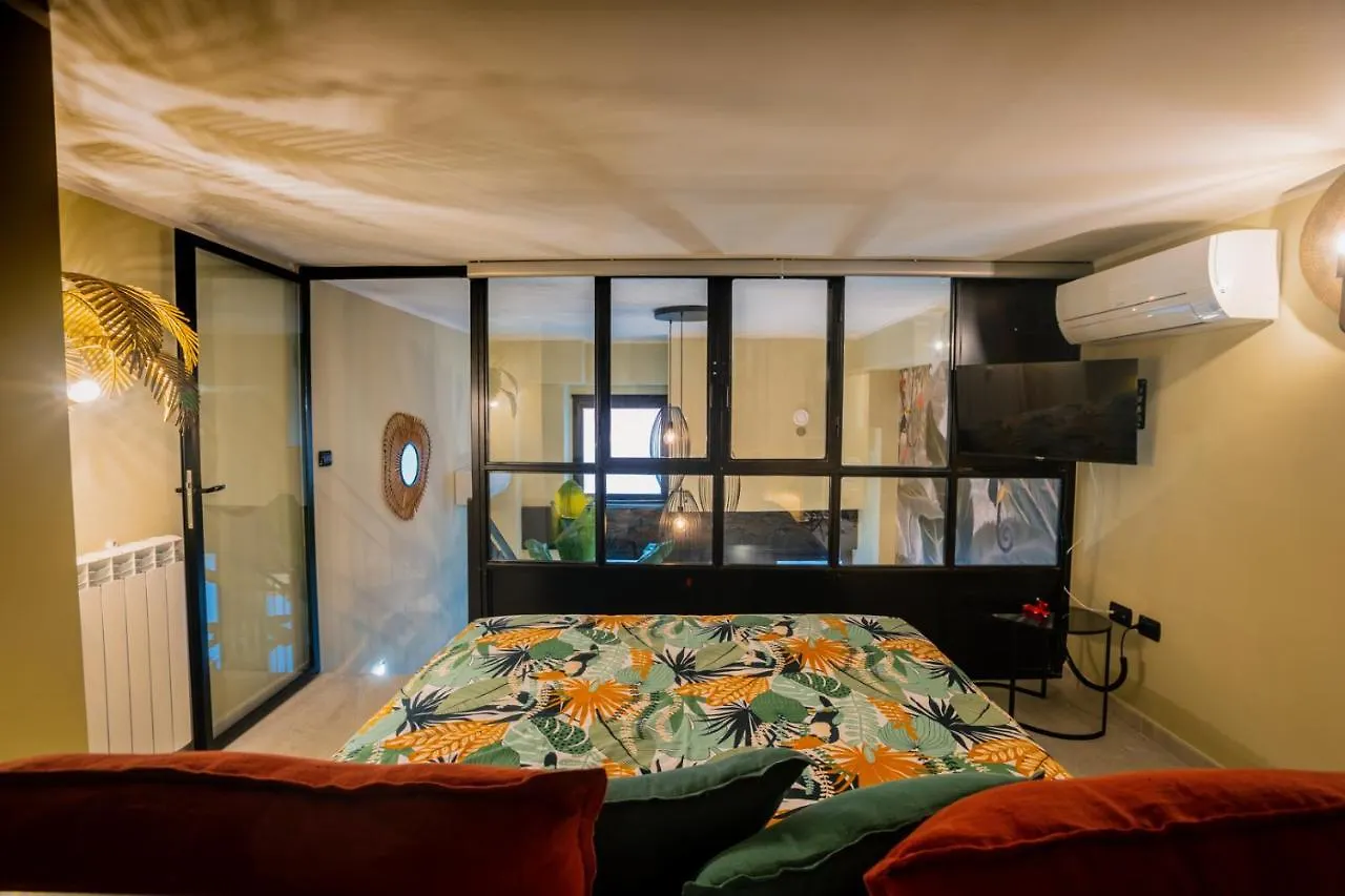 Milano Experience Home - Jungle Italy